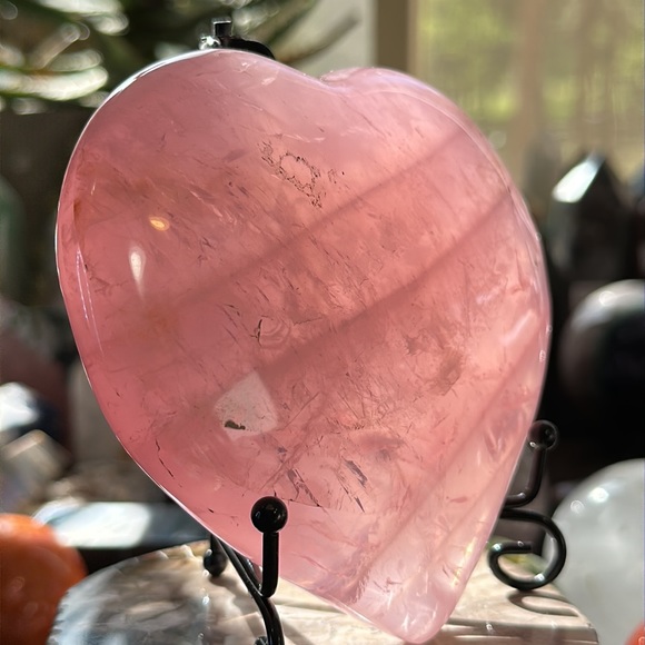 Hand Carved Rose Quartz Crystal Heart! - Picture 9 of 10